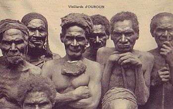 PAPUA_NEW_GUINEA_Old_men_Ouroun